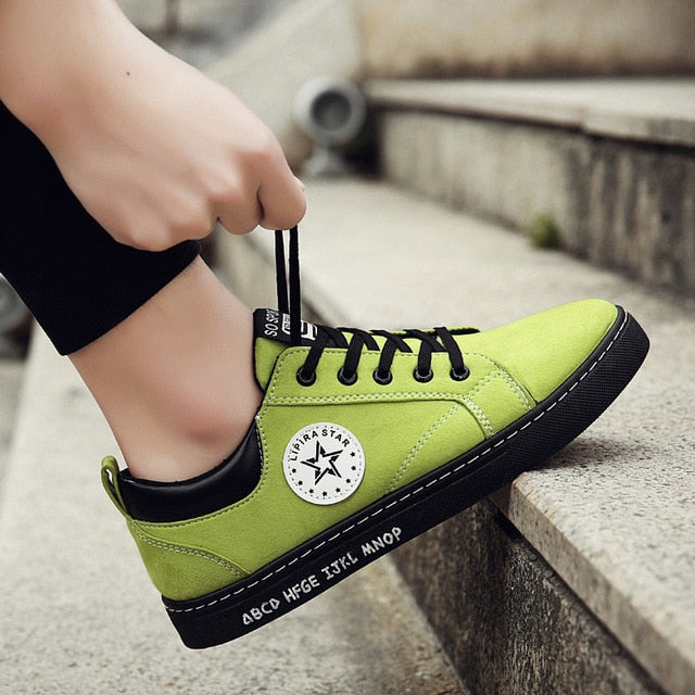 2018 Fashion Driving Shoes Men Flats Lace up Fashion Loafers Flat Shoes Men Casual Shoes Zapatillas Hombre Sneaker for Male 00