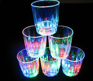 20pcs Colorful Led Cup Flashing Shot Glass Led Plastic Luminous Cup Neon Cup Birthday Party Night Bar Wedding Beverage Wine flash small cup