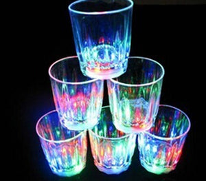 20pcs Colorful Led Cup Flashing Shot Glass Led Plastic Luminous Cup Neon Cup Birthday Party Night Bar Wedding Beverage Wine flash small cup